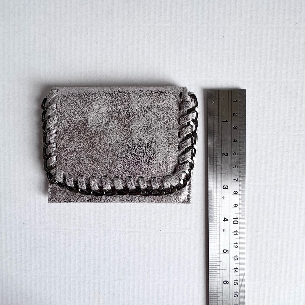Distressed Chain Detail Wallet - Picture 5 of 6